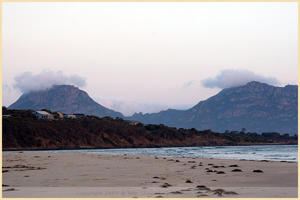 Hazards mountains Freycinet National Park