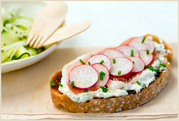 tartine prosciutto ricotta lunch