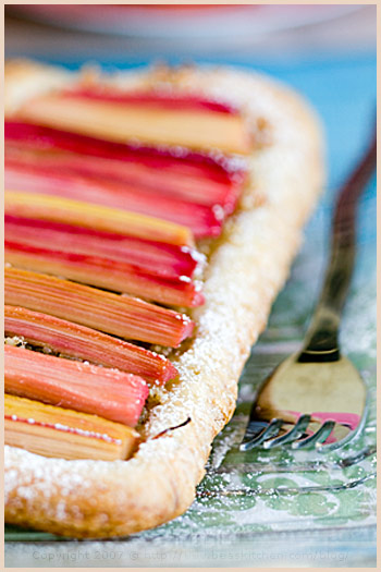 rhubarb ginger vanilla tartlet tart