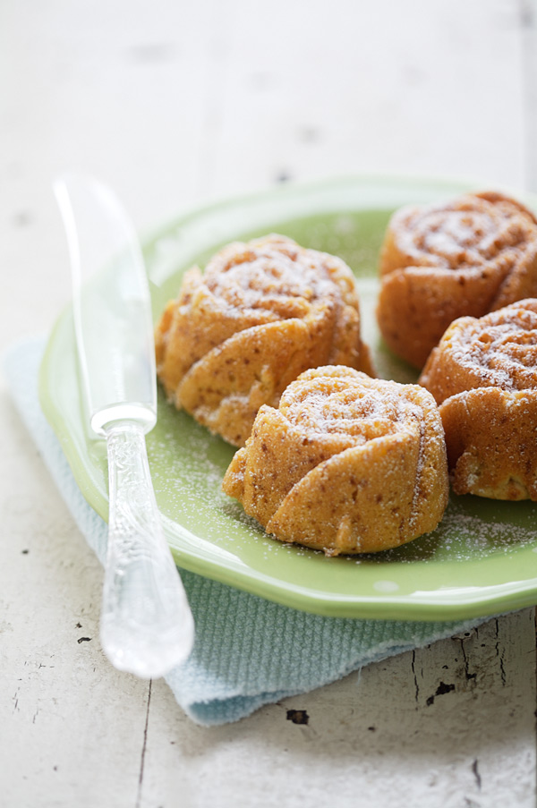 almond rose teacakes